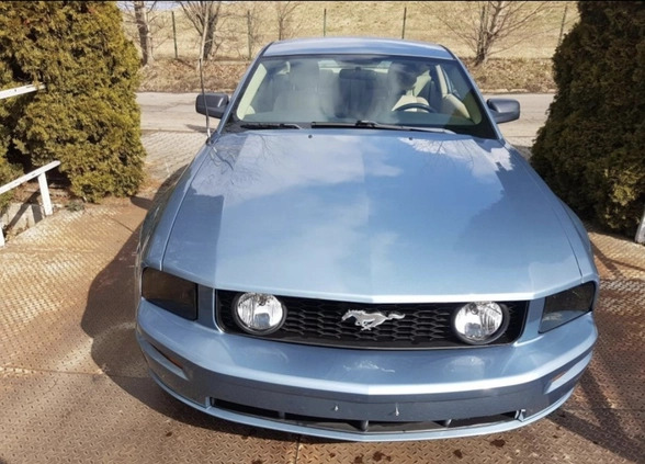 Ford Mustang cena 39600 przebieg: 157700, rok produkcji 2009 z Pajęczno małe 172